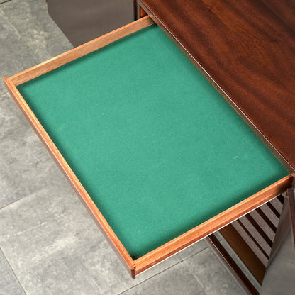 【Ole Wanscher】Rungstedlund サイドボード