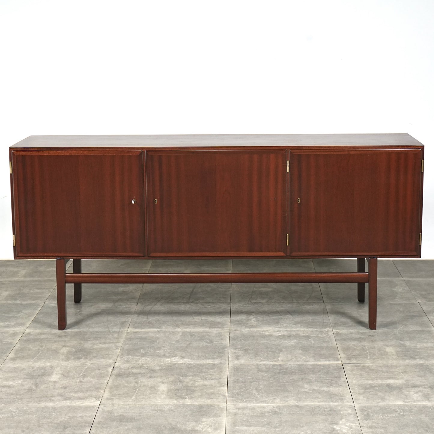 【Ole Wanscher】Rungstedlund サイドボード