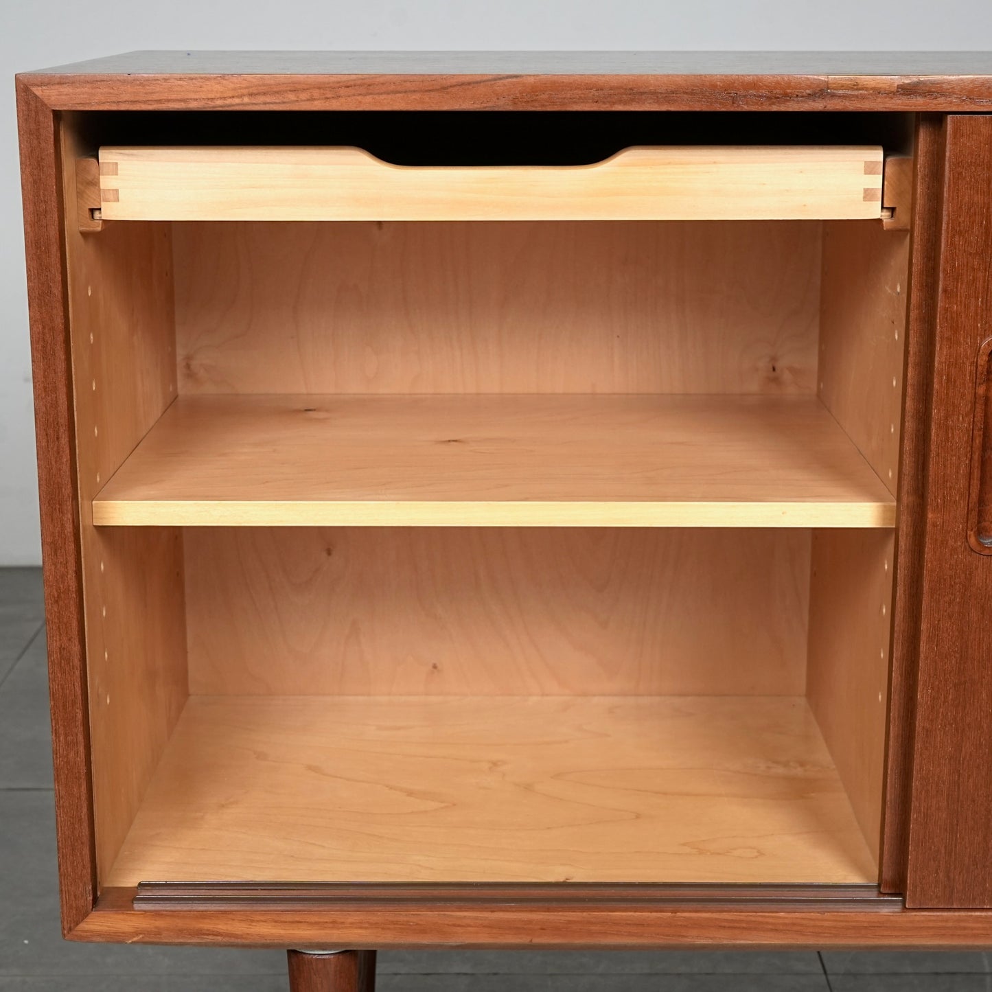 【Hundevad＆Co / Carlo Jensen】ヴィンテージ サイドボード