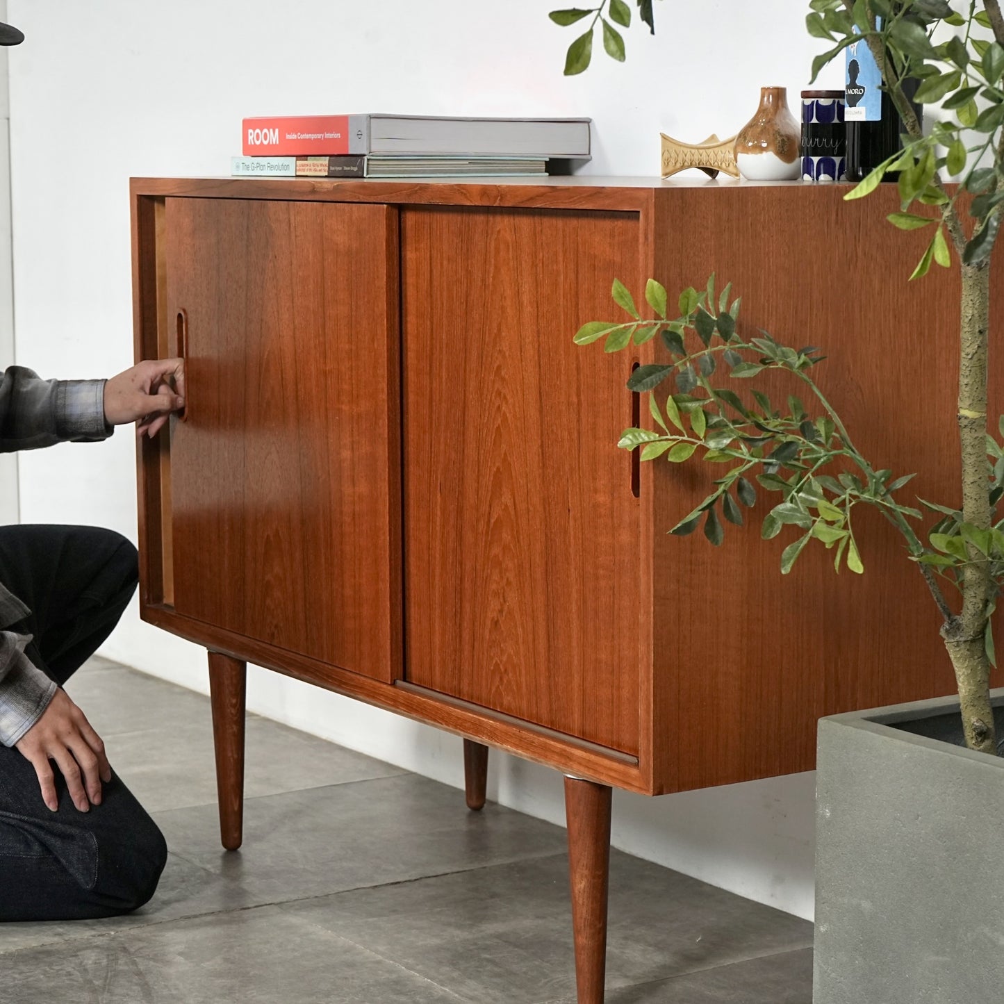 【Hundevad＆Co / Carlo Jensen】ヴィンテージ サイドボード