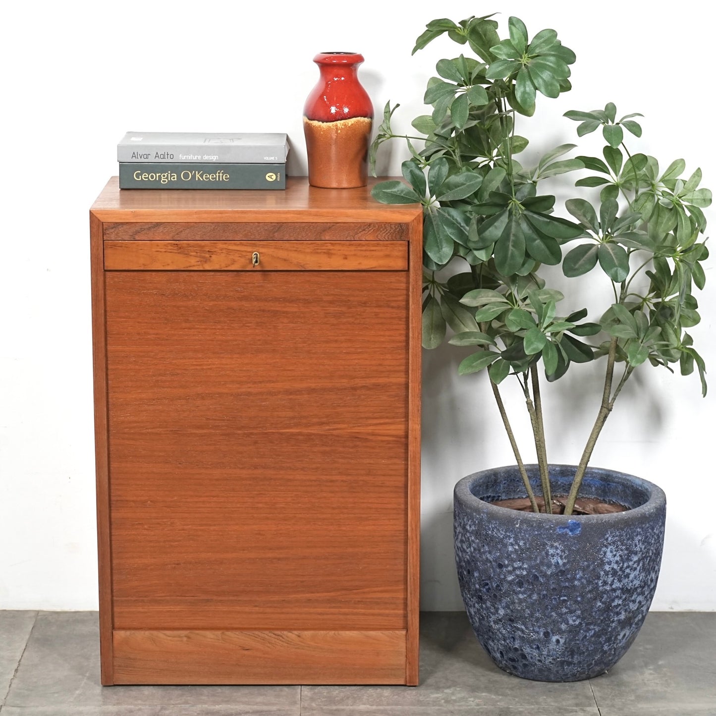 デンマークヴィンテージ ファイリングキャビネット(蛇腹扉)