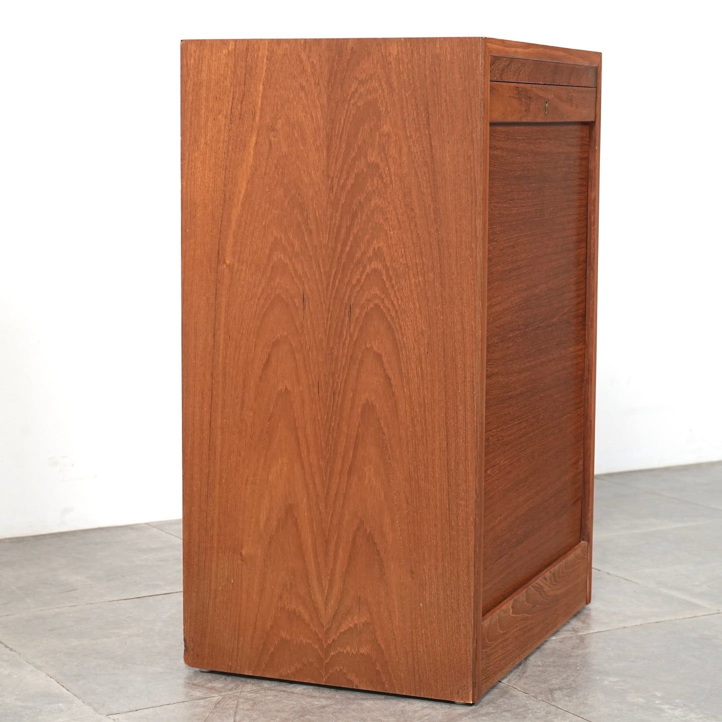 デンマークヴィンテージ ファイリングキャビネット(蛇腹扉)