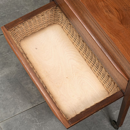 デンマークヴィンテージ ソーイングテーブル