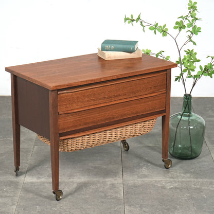 デンマークヴィンテージ ソーイングテーブル