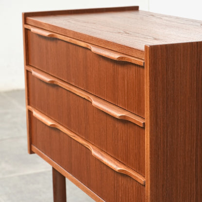 デンマークヴィンテージ チェスト