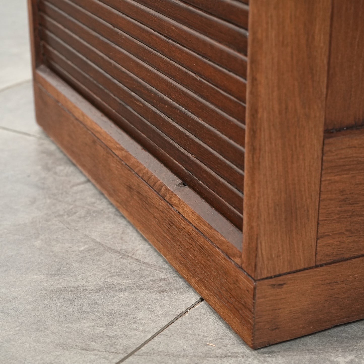 デンマークヴィンテージ ファイリングキャビネット(蛇腹扉)