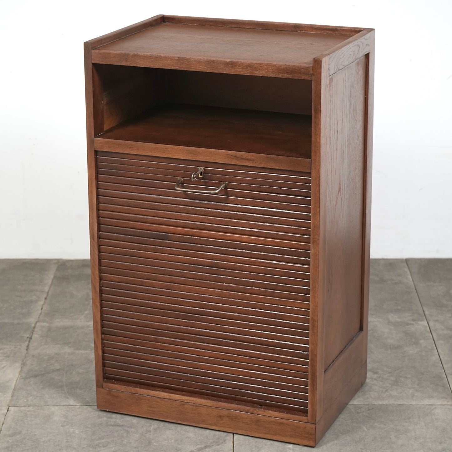 デンマークヴィンテージ ファイリングキャビネット(蛇腹扉)