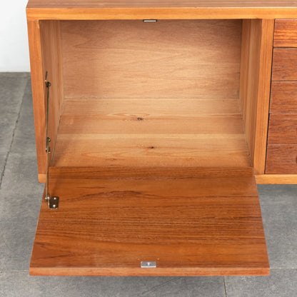 デンマークヴィンテージ キャビネット