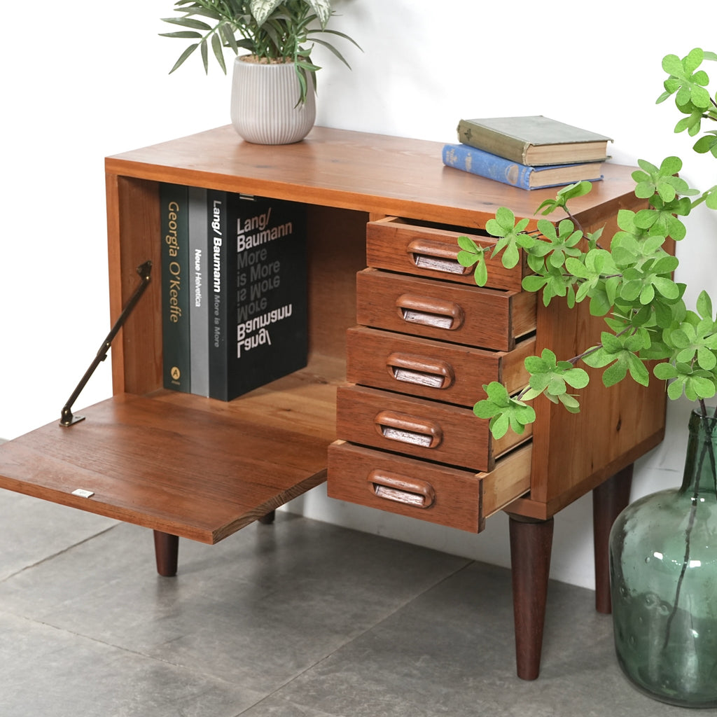 デンマークヴィンテージ キャビネット