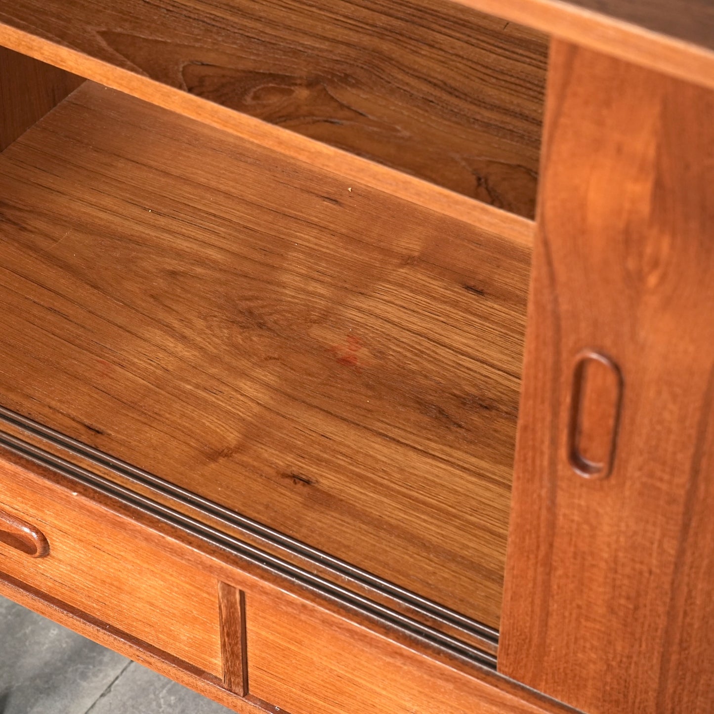 デンマークヴィンテージ サイドボード