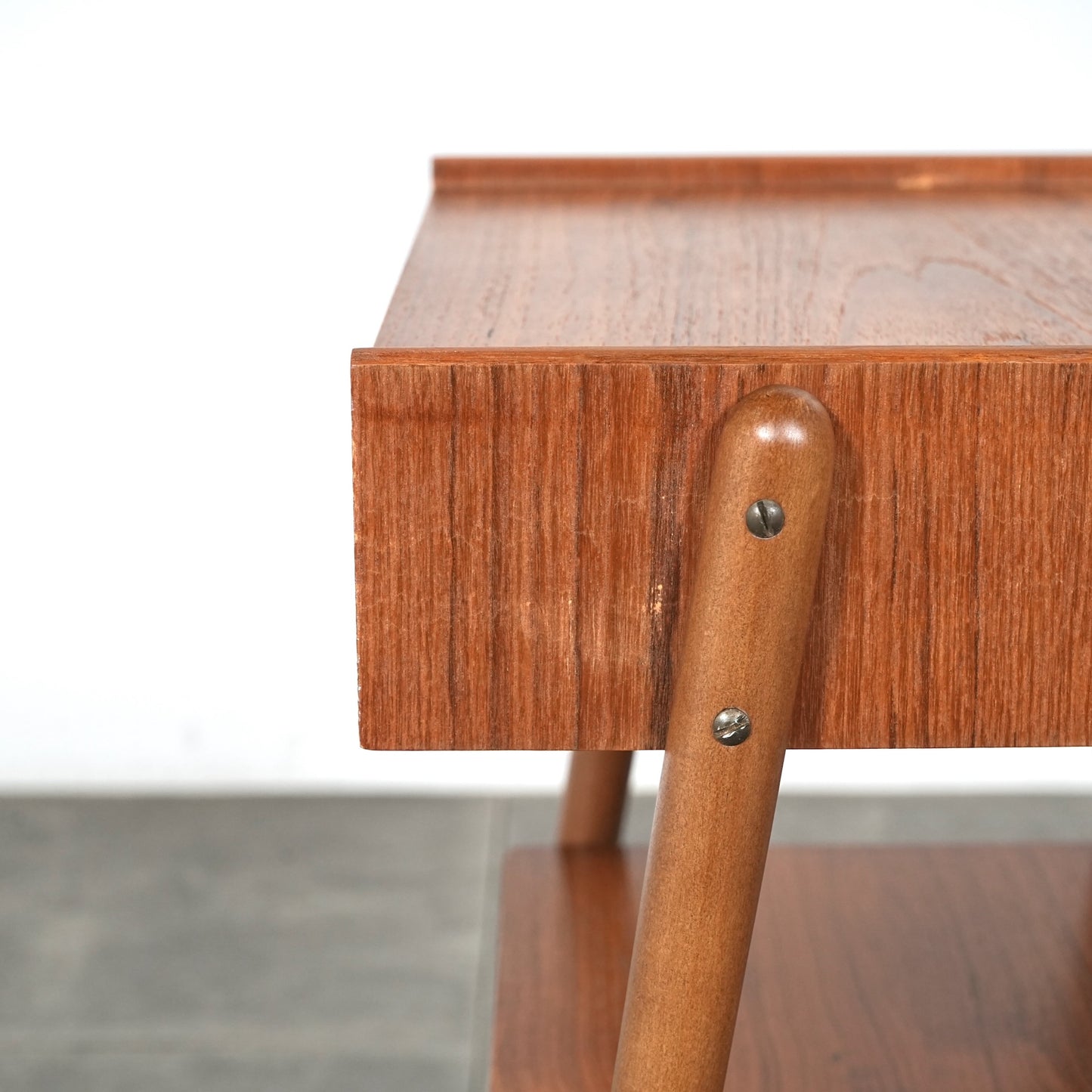 【AB Carlstrom & Co Mobelfabrik】サイドテーブル