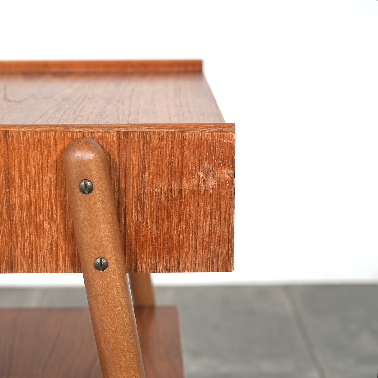 【AB Carlstrom & Co Mobelfabrik】サイドテーブル