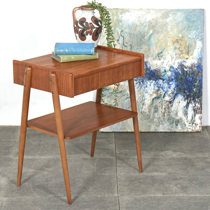 【AB Carlstrom & Co Mobelfabrik】サイドテーブル