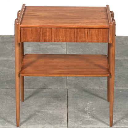 【AB Carlstrom & Co Mobelfabrik】サイドテーブル