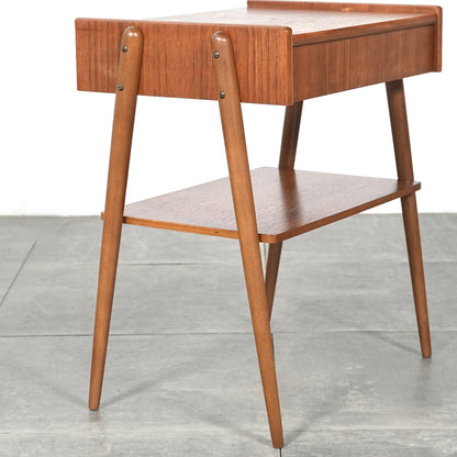 【AB Carlstrom & Co Mobelfabrik】サイドテーブル