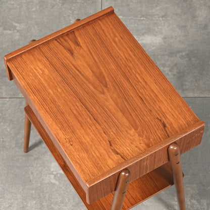 【AB Carlstrom & Co Mobelfabrik】サイドテーブル