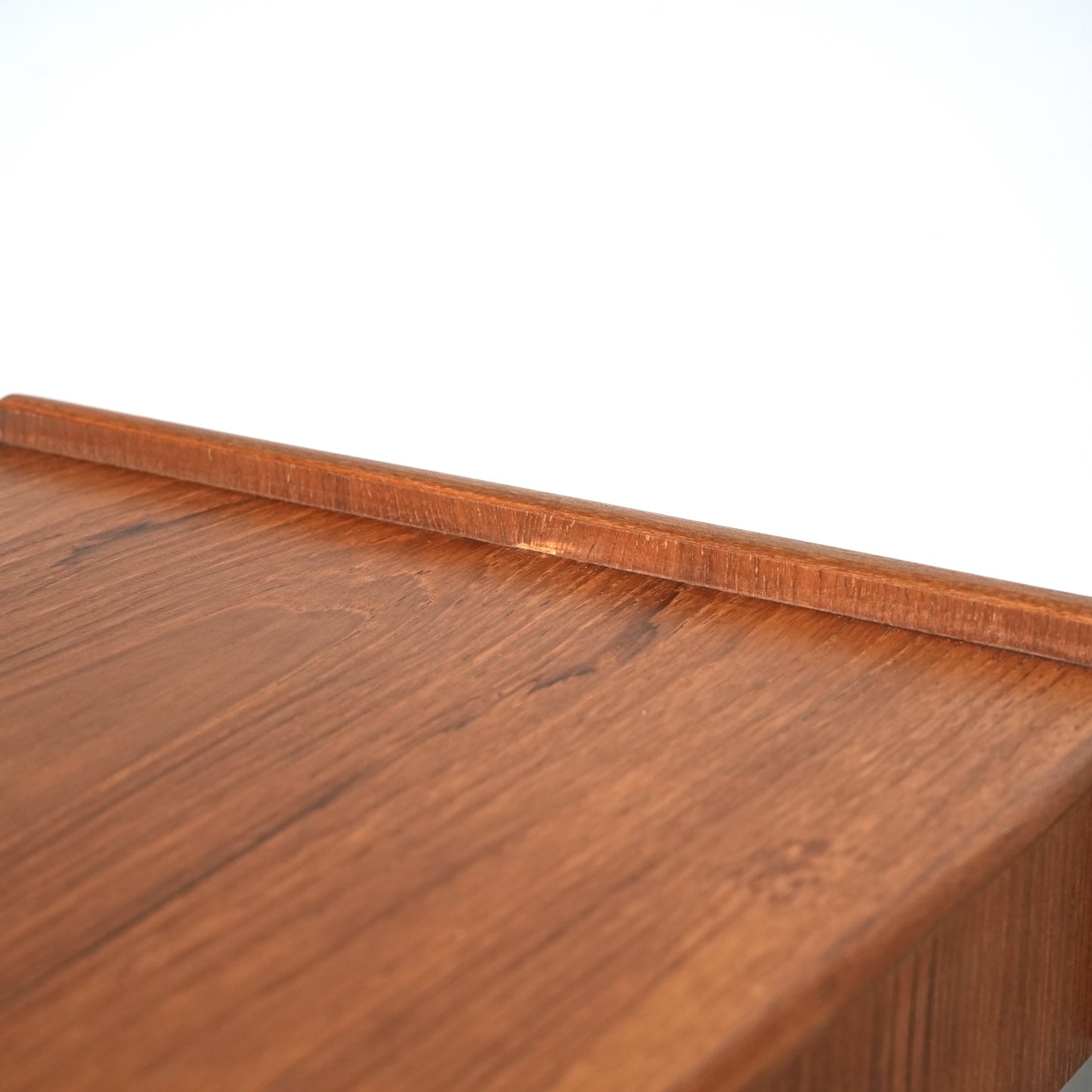 【AB Carlstrom & Co Mobelfabrik】サイドテーブル