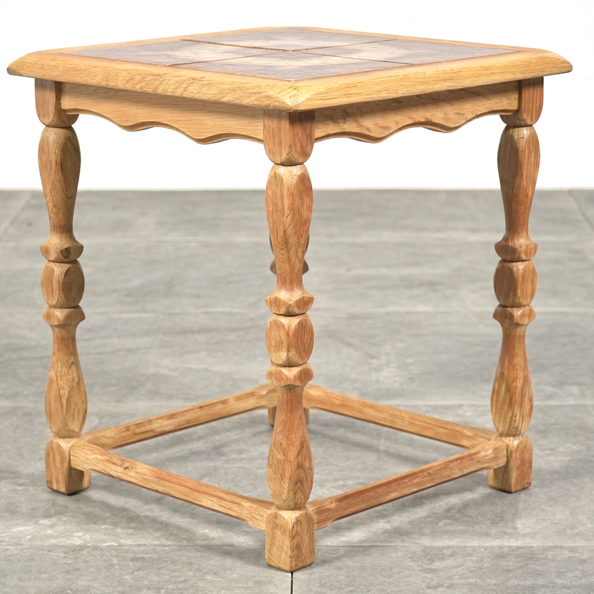 デンマークヴィンテージ タイルトップ サイドテーブル – TIME HYPE