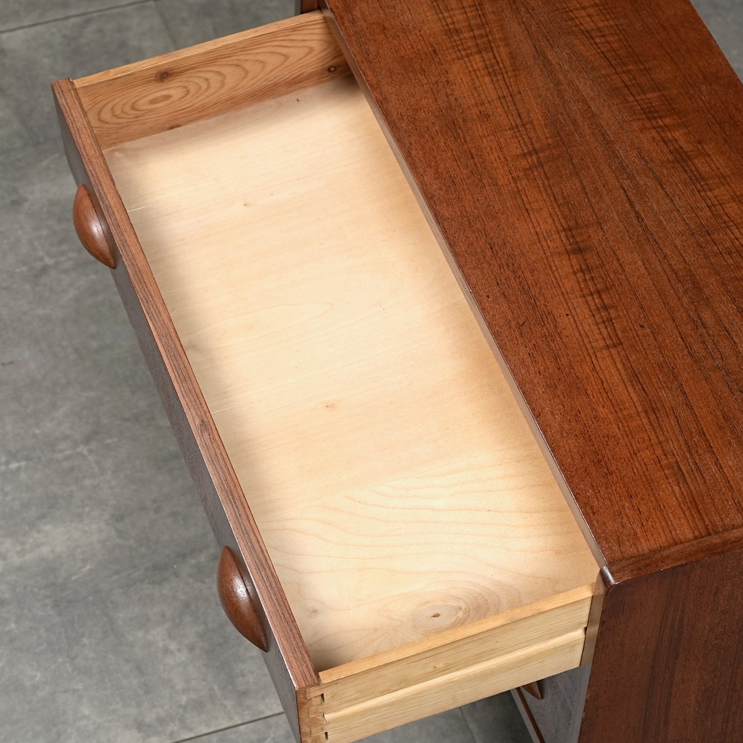 デンマークヴィンテージ チェスト