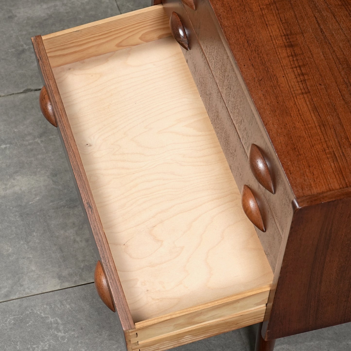 デンマークヴィンテージ チェスト