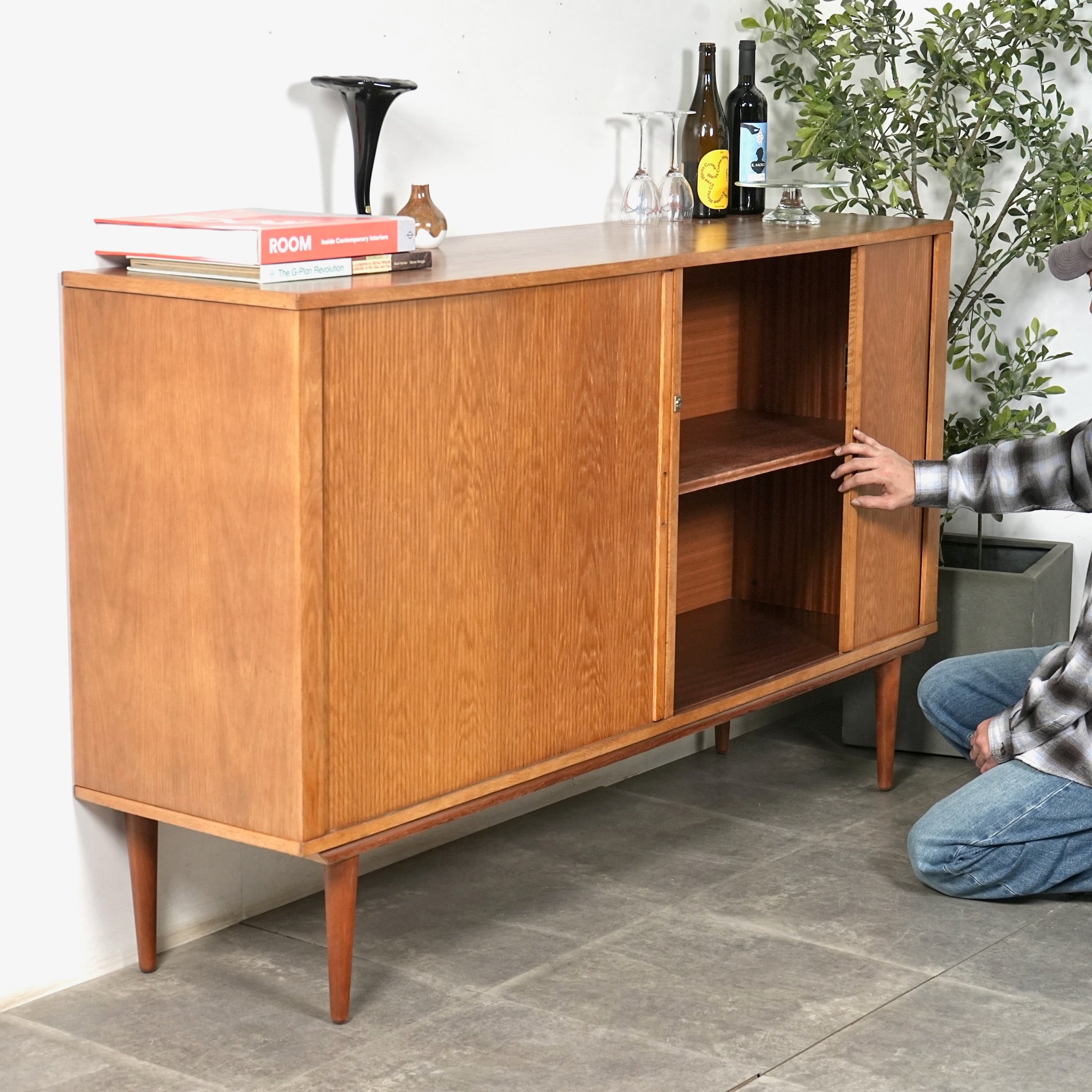 デンマークヴィンテージ サイドボード(蛇腹扉) – TIME HYPE