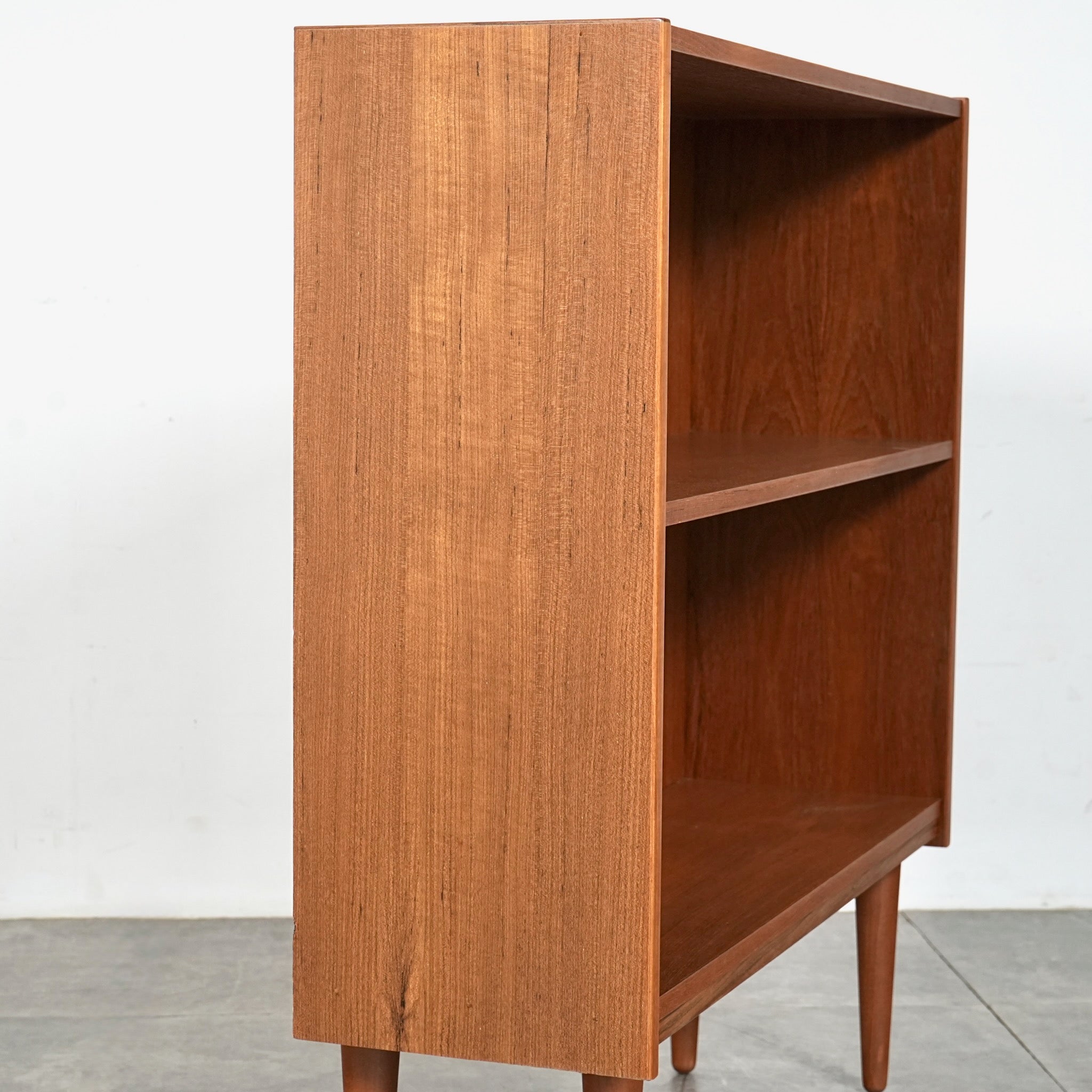 デンマーク　ビンテージ　シェルフ　棚 デンマークデザインのシェルフ オークとチーク材のウォール