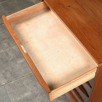 デンマークヴィンテージ ハイチェスト