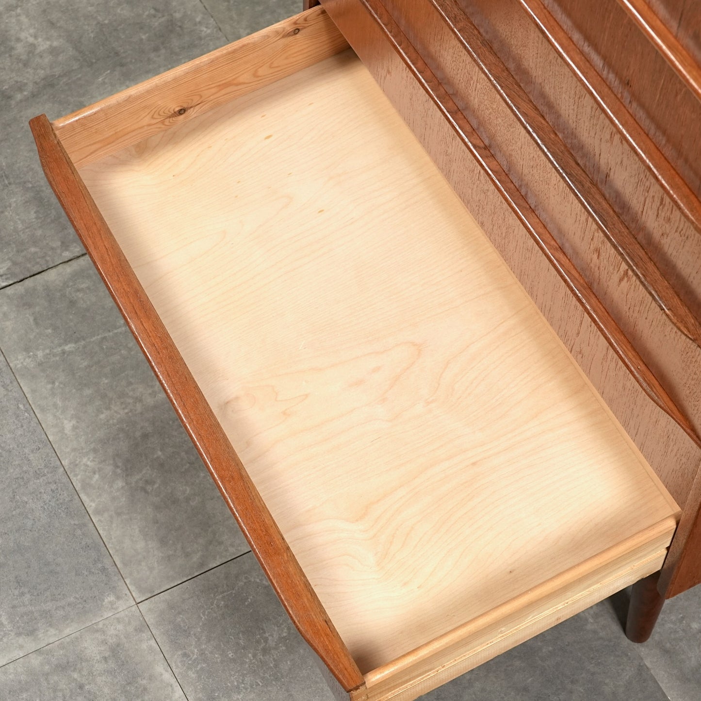 デンマークヴィンテージ ハイチェスト