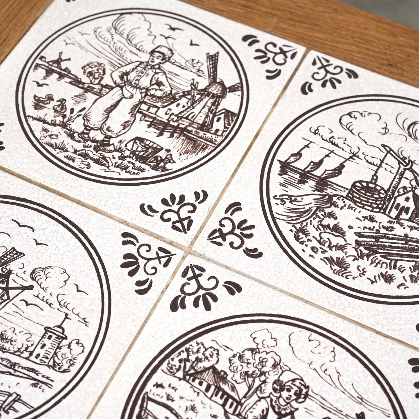 デンマークヴィンテージ タイルトップ チェスト