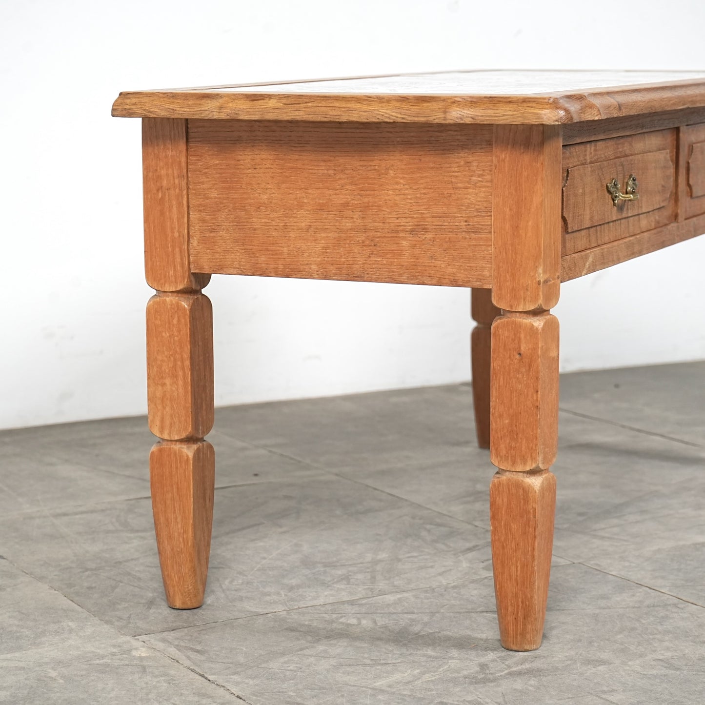 デンマークヴィンテージ タイルトップ チェスト