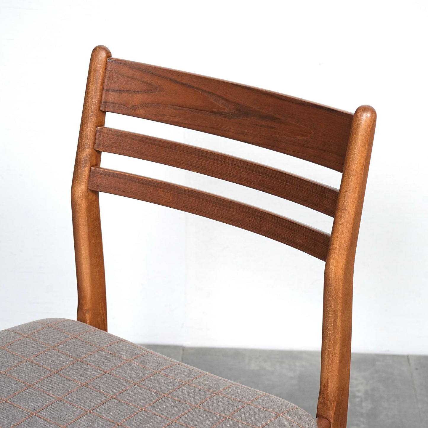 デンマークヴィンテージ ダイニングチェア【張替済】