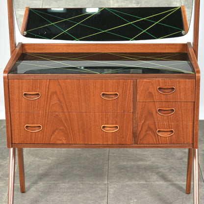 【Olholm Mobelfabrik】ヴィンテージ ドレッサー