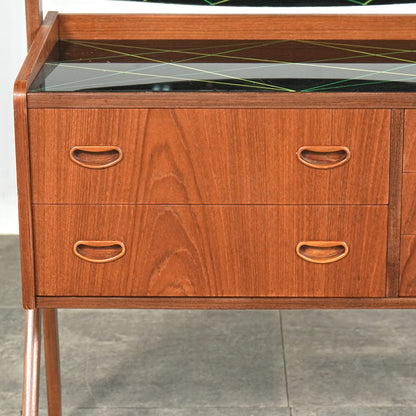 【Olholm Mobelfabrik】ヴィンテージ ドレッサー