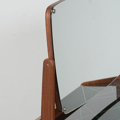 【Olholm Mobelfabrik】ヴィンテージ ドレッサー