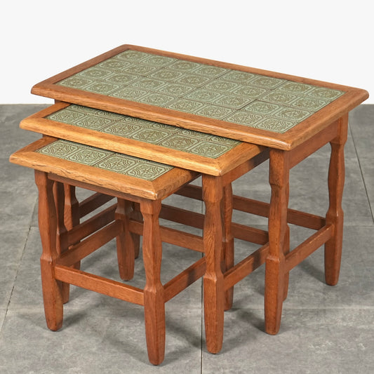 【Henning Kjaernulf】タイルトップ ネストテーブル