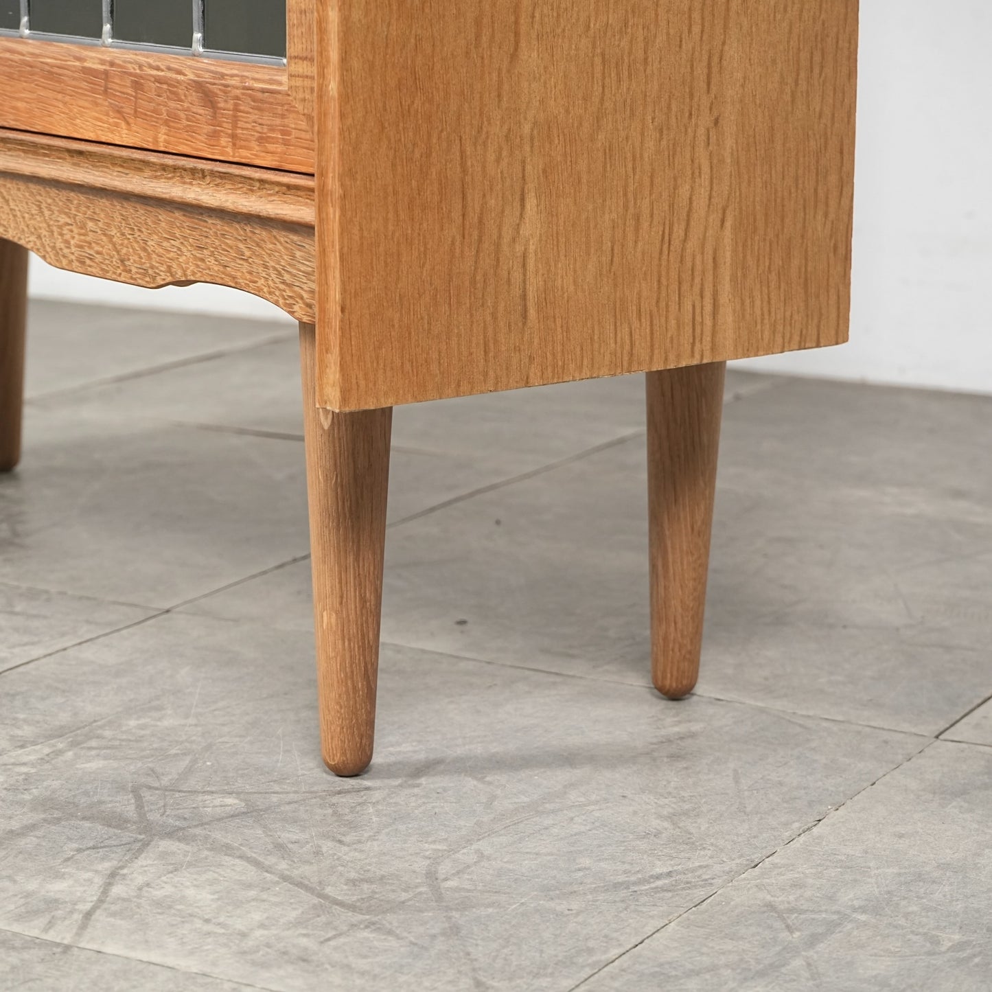 デンマークヴィンテージ ガラスキャビネット