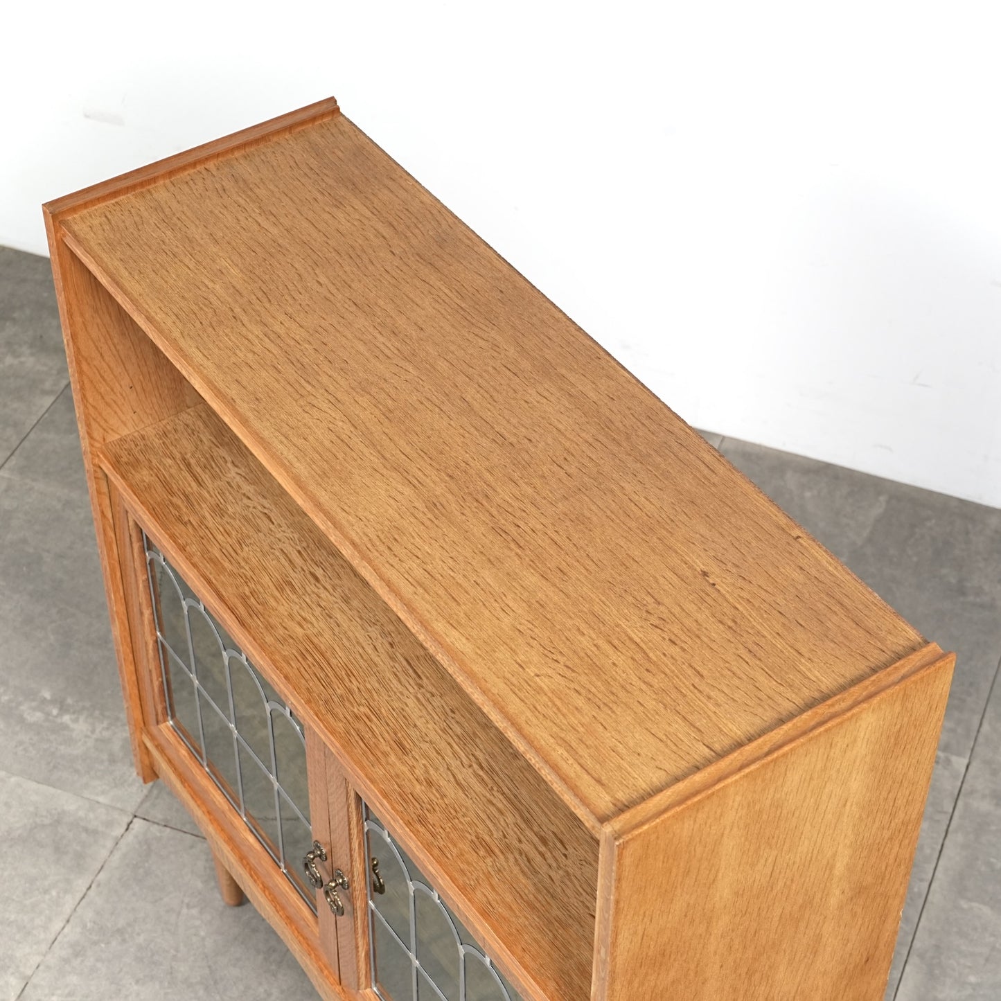 デンマークヴィンテージ ガラスキャビネット