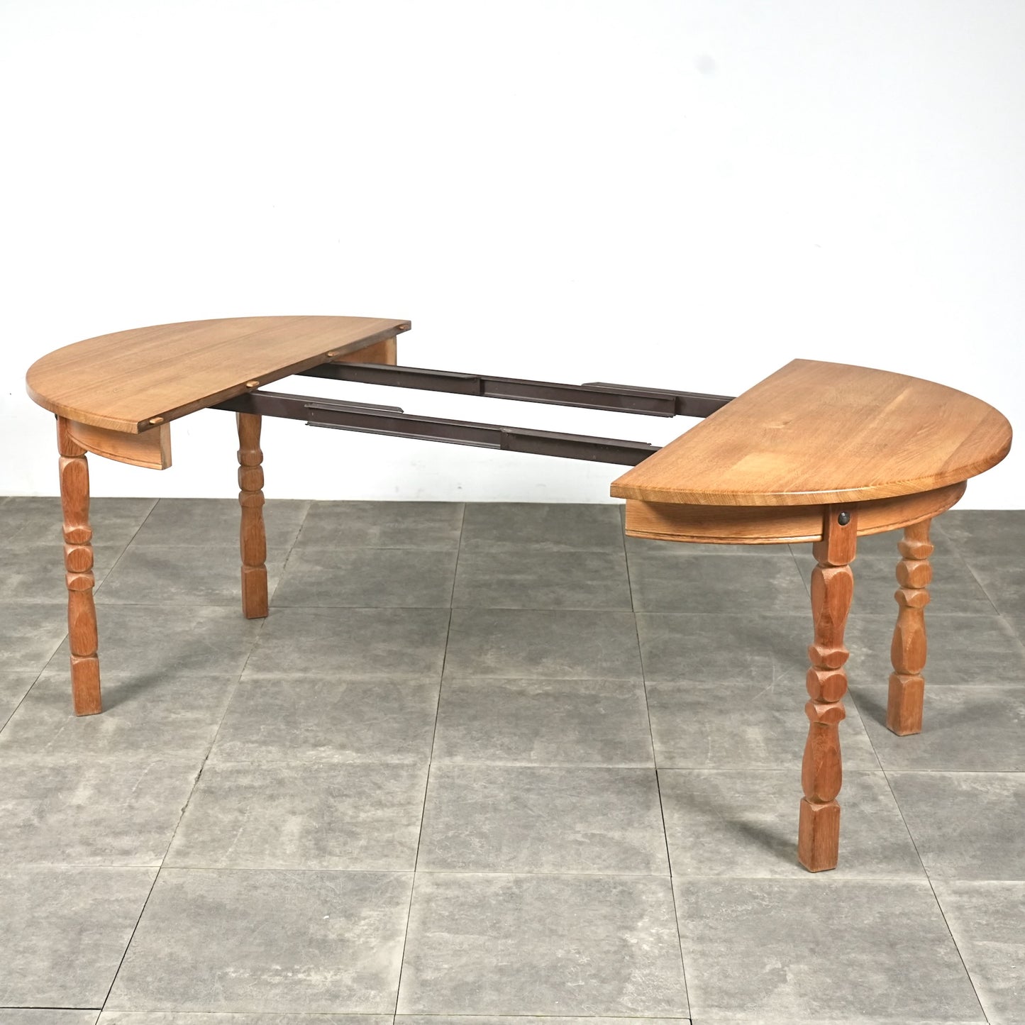 【Henning Kjaernulf】ラウンド エクステンションテーブル