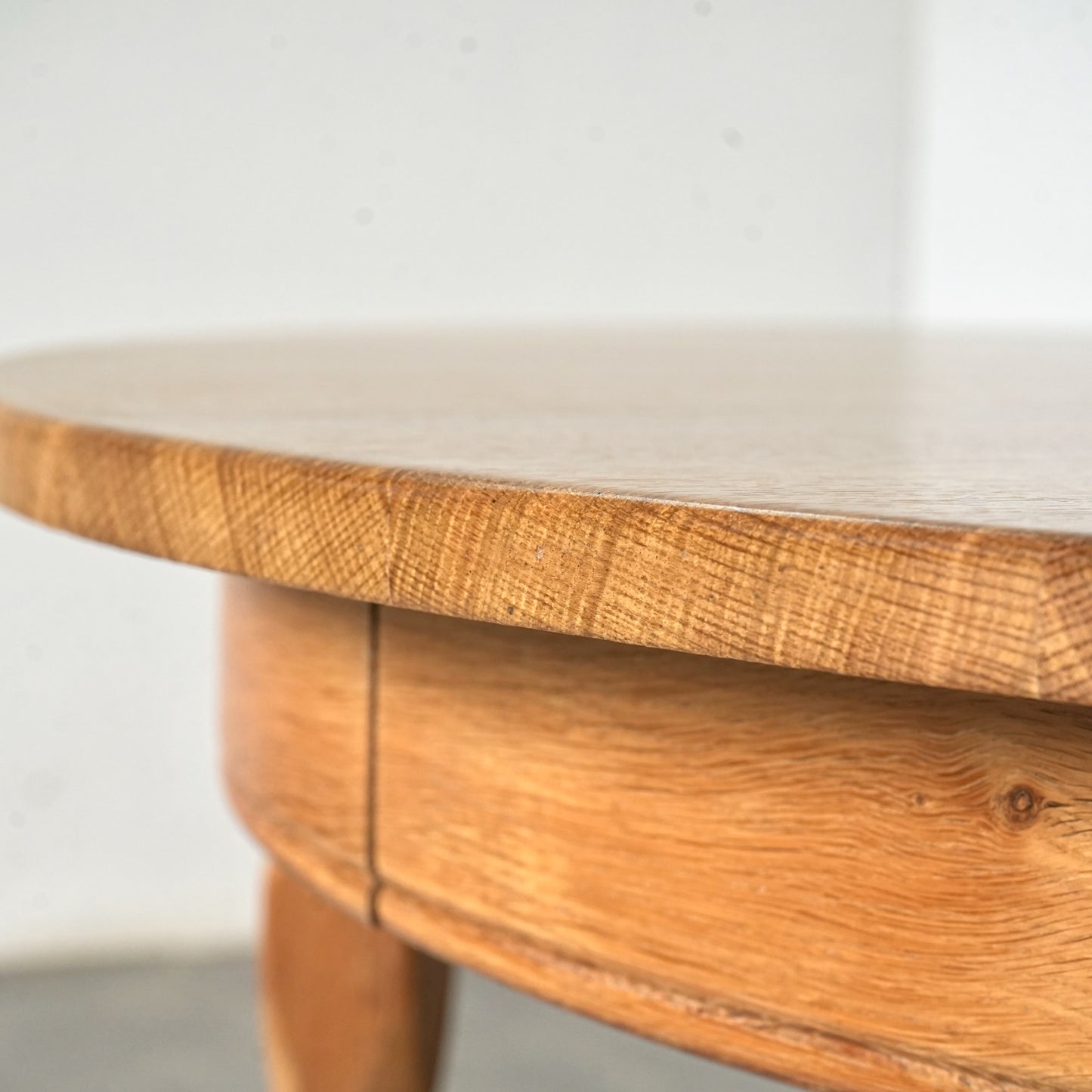 【Henning Kjaernulf】ラウンド エクステンションテーブル