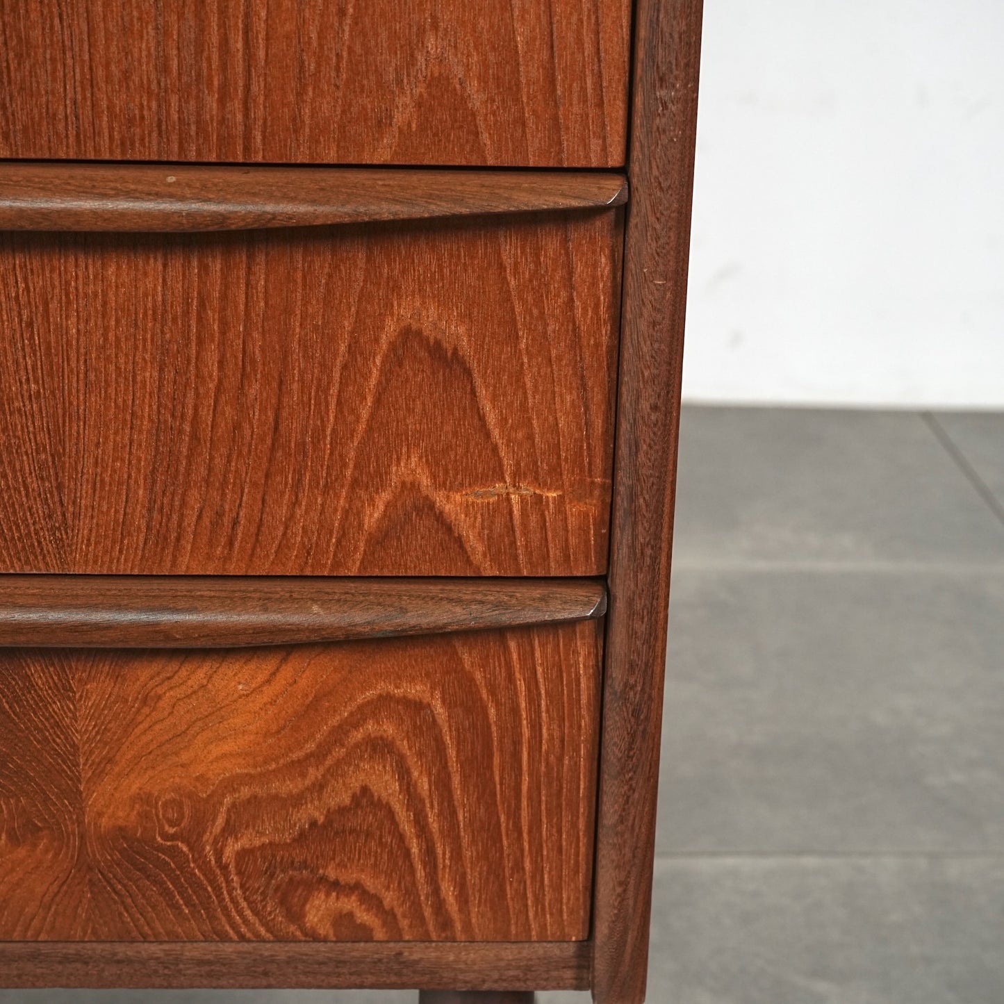 デンマークヴィンテージ ハイチェスト