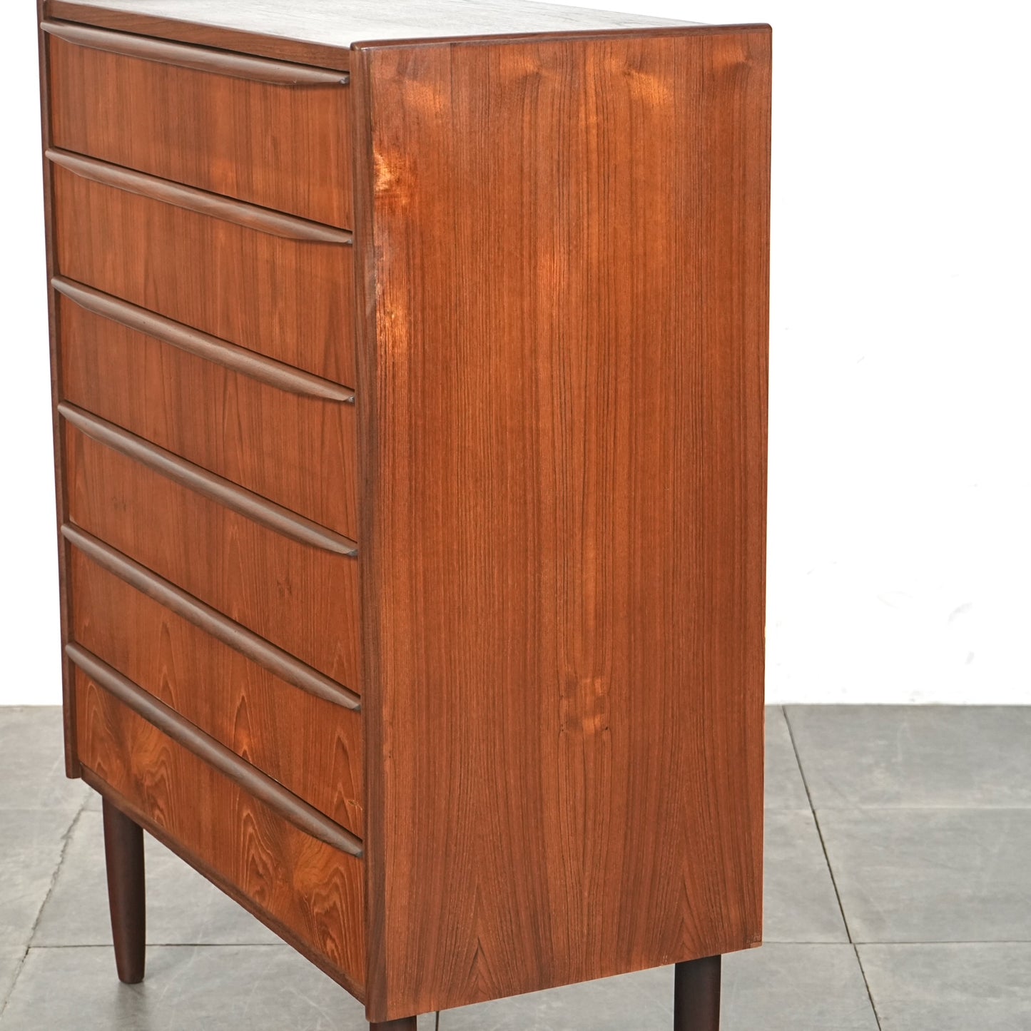 デンマークヴィンテージ ハイチェスト