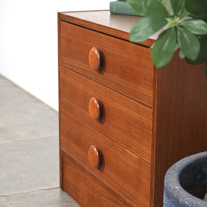 デンマークヴィンテージ サイドチェスト