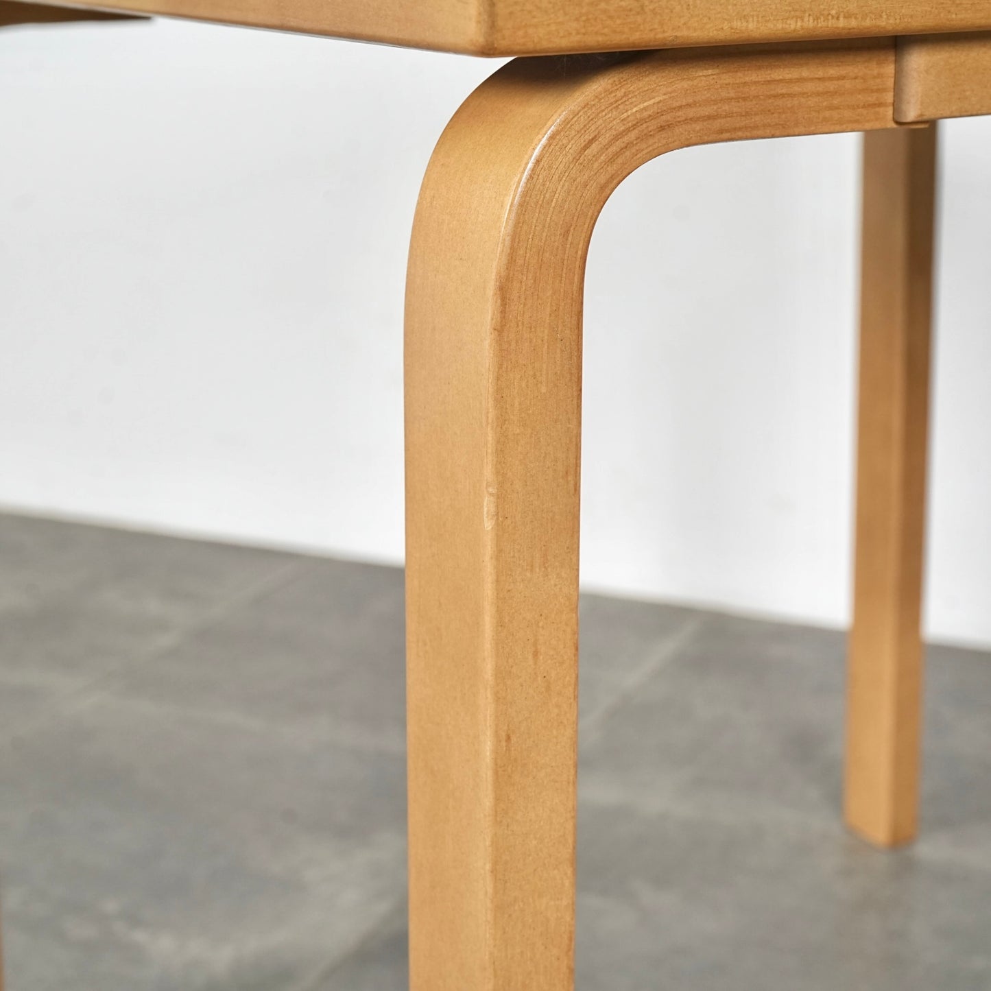 【Alvar Aalto / Artek】"81C" ヴィンテージ テーブル