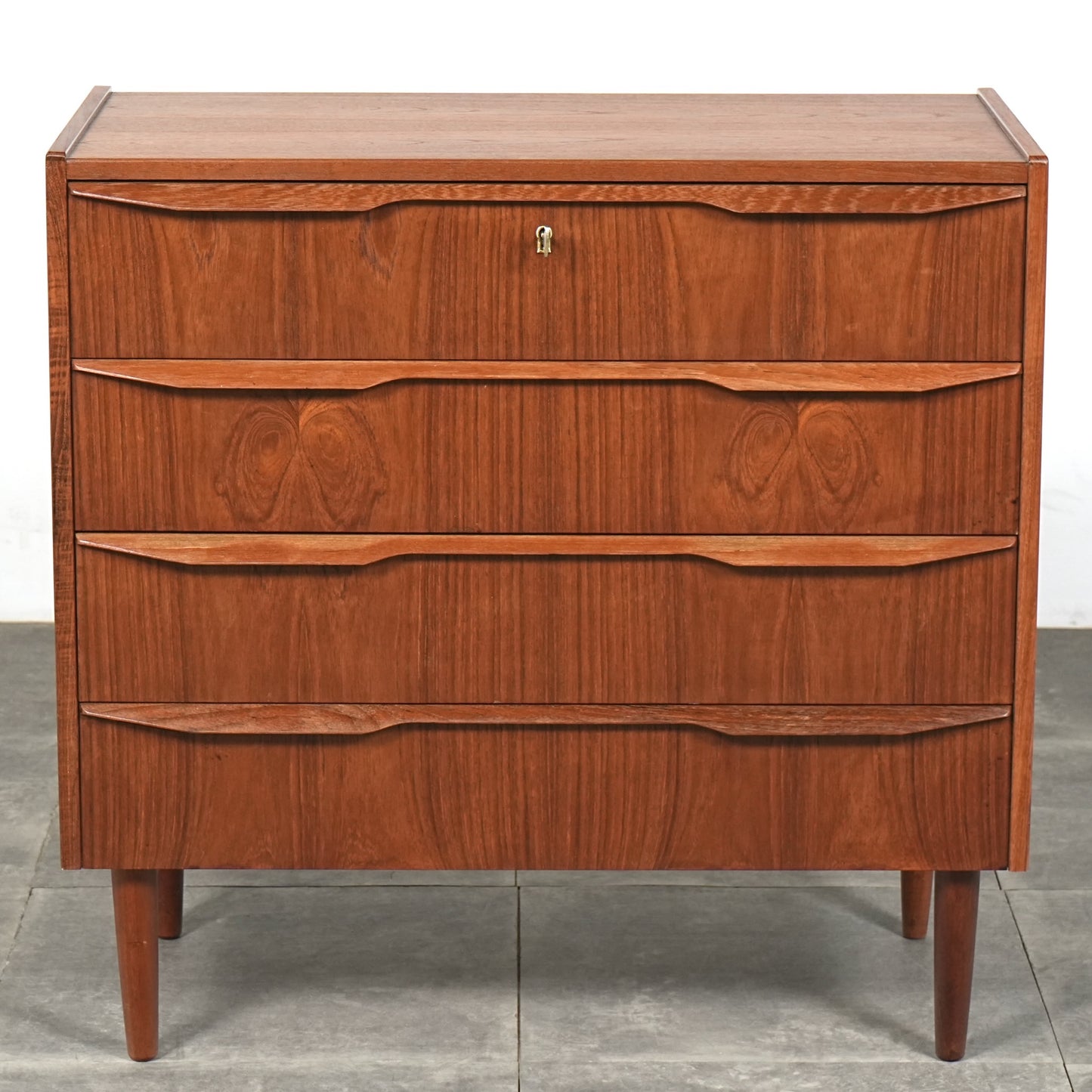 デンマークヴィンテージ チェスト