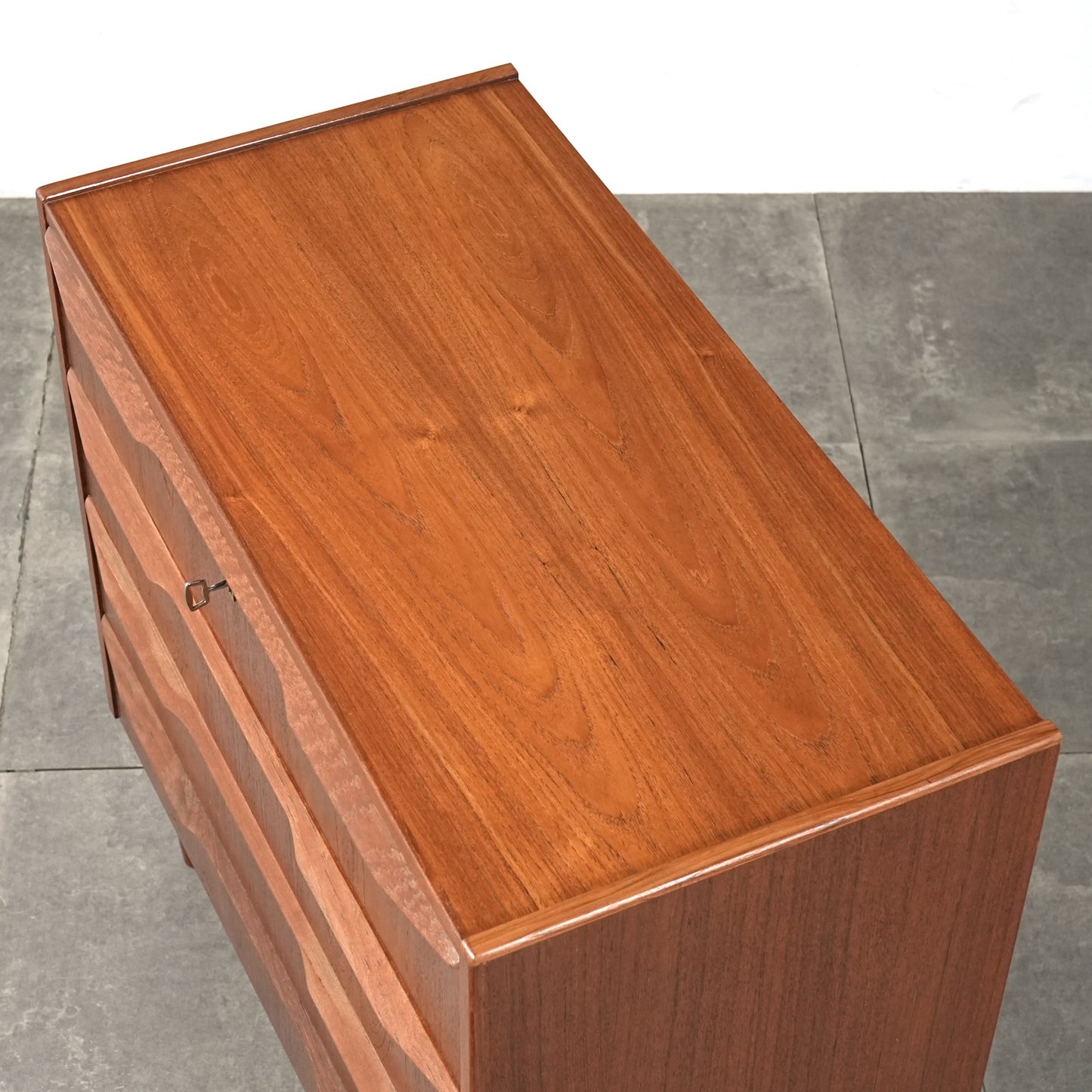 デンマークヴィンテージ チェスト