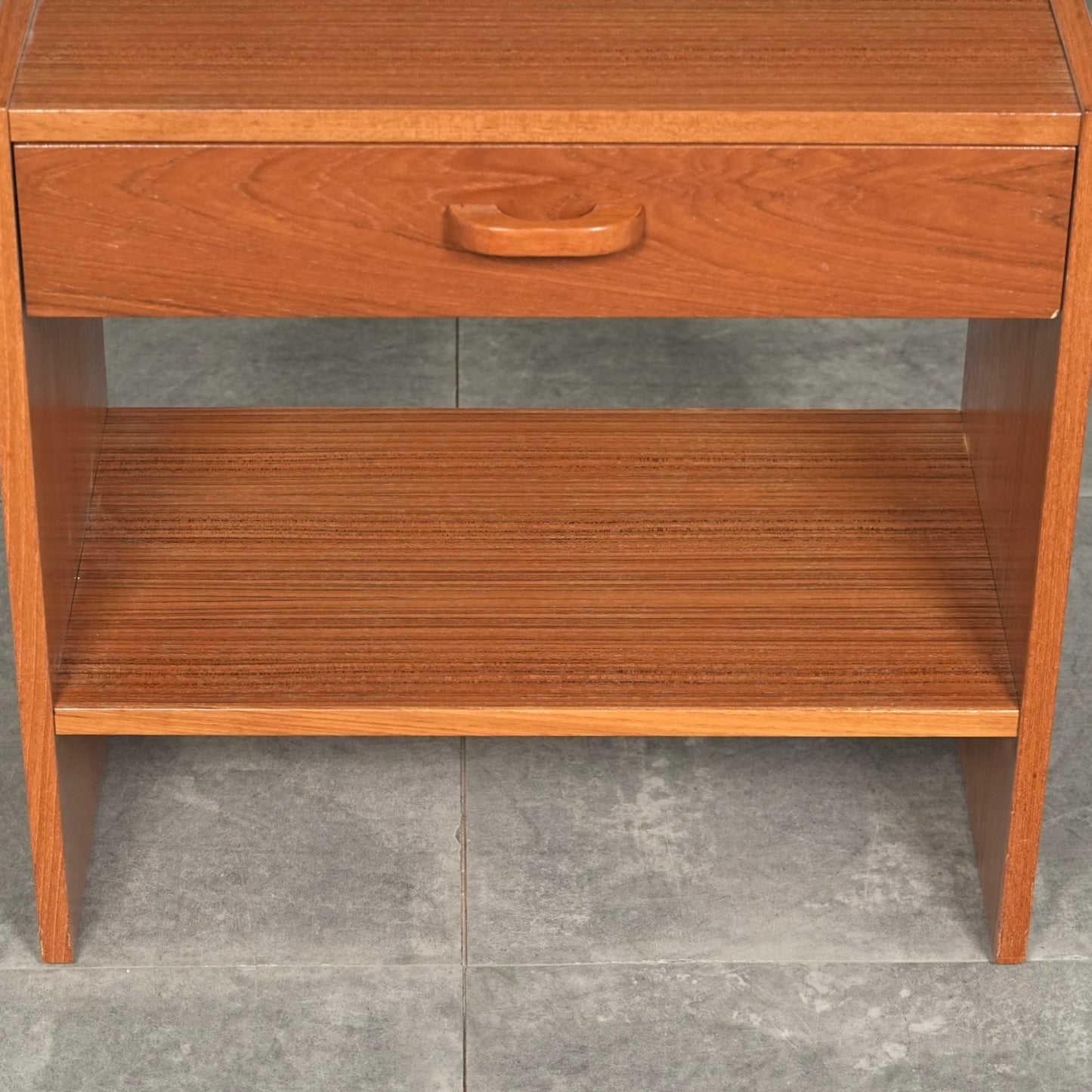 デンマークヴィンテージ サイドキャビネット