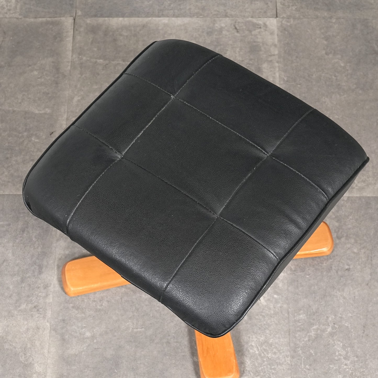 デンマークヴィンテージ スツール(オットマン)