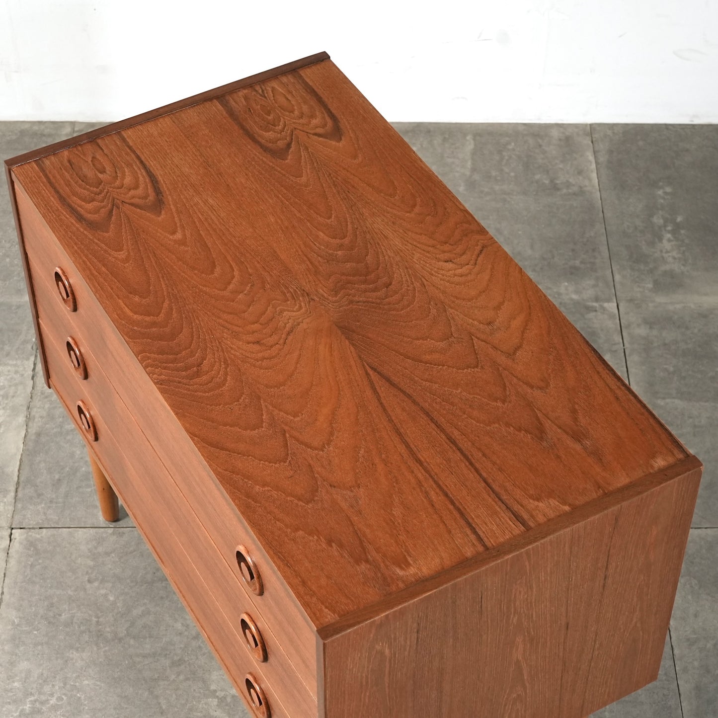 デンマークヴィンテージ チェスト