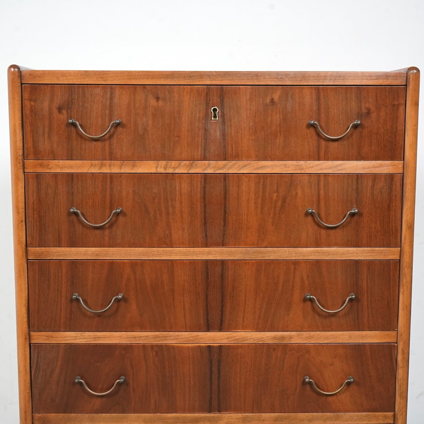 デンマークヴィンテージ ハイチェスト