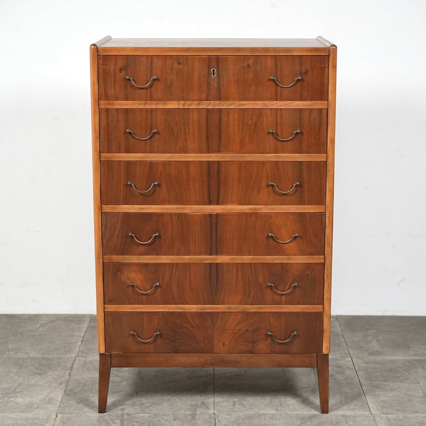 デンマークヴィンテージ ハイチェスト